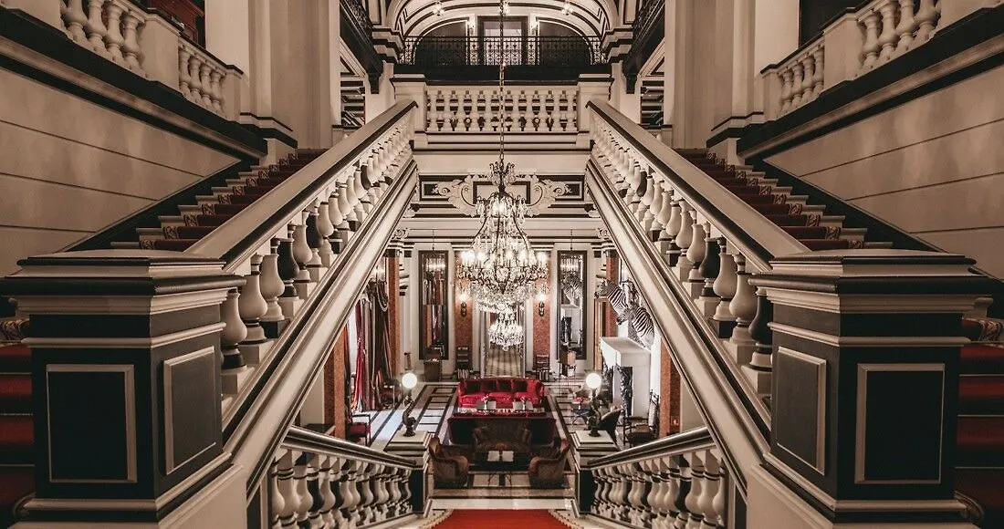 Saint James Paris Hotel