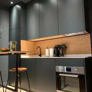 https://vieux-nice-3-pices-moderne-100m-de-la-mer.fr-provencehotel.com