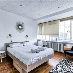  Apartamento Nest Near Department Stores - 6p