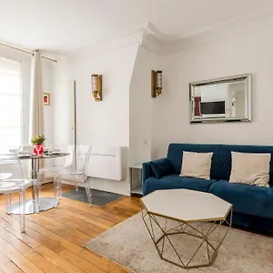 Apartment Saint Paul Le Marais Charlemagne, Paris