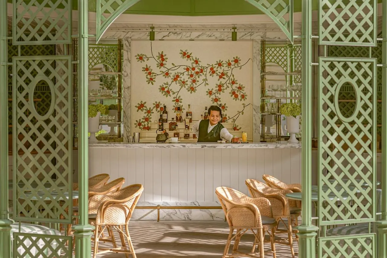 Saint James Parigi Hotel