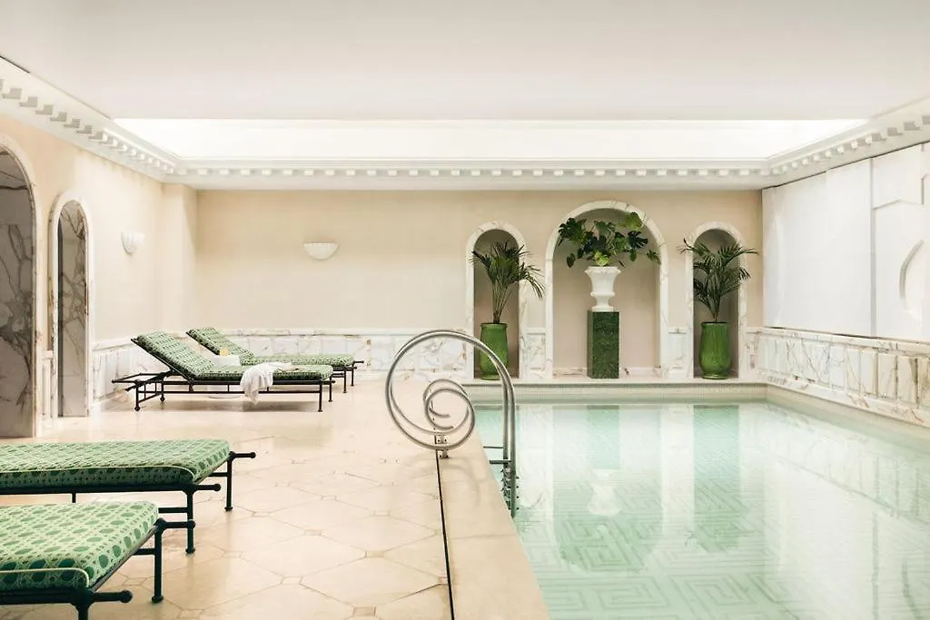 ***** Hotel Saint James Parigi Francia
