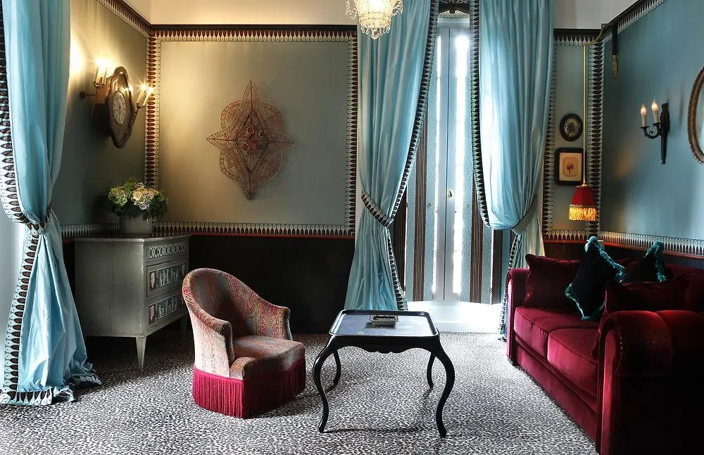 Saint James Parigi Hotel